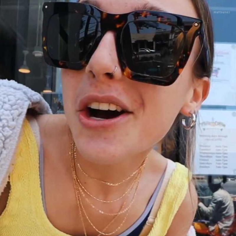 Sunglasses Vintage Fashion Oversized Square Women Men Designer Travel Rivet Big Frame Sun Glasses Shades UV400
Sunglasses Vintage Fashion Oversized Square Women Men Designer Travel Rivet Big Frame Sun Glasses Shades UV400