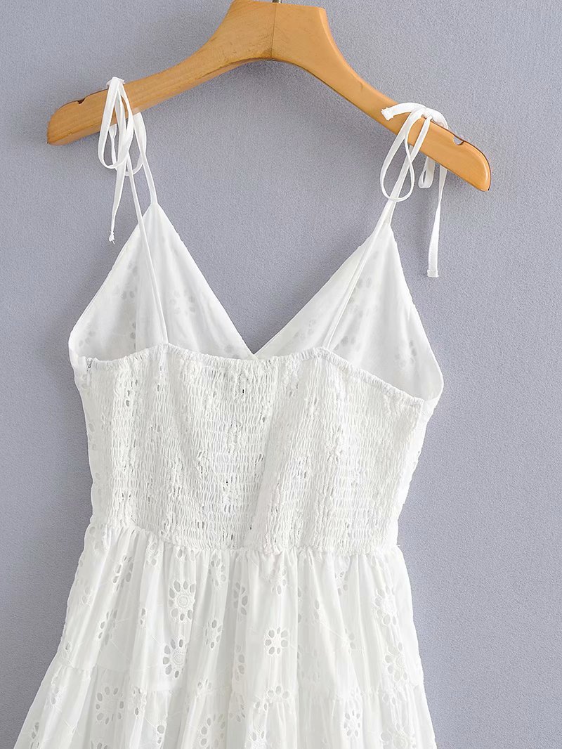 Vintage White Hollow V-neck Strap Dress Women Sexy Halter Slim Stitching Chic Female Mini Dress Mujer 210507