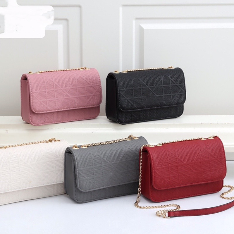 luxury Crossbody bags Diamond Lattice Ladies Leather handbags Square Clutch Wallets purse Gold Chain embossed Famous Cover Flap, No bags
luxury Crossbody bags Diamond Lattice Ladies Leather handbags Square Clutch Wallets purse Gold Chain embossed Famous Cover Flap, No bags