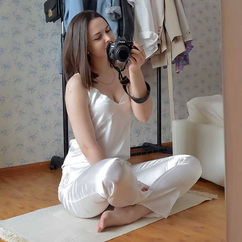 HECHAN White Black Satin Sexy Pajamas Women V Neck Spaghetti Strap Loose Pants Intimate Lingerie Female Set Homewear Casual 210924