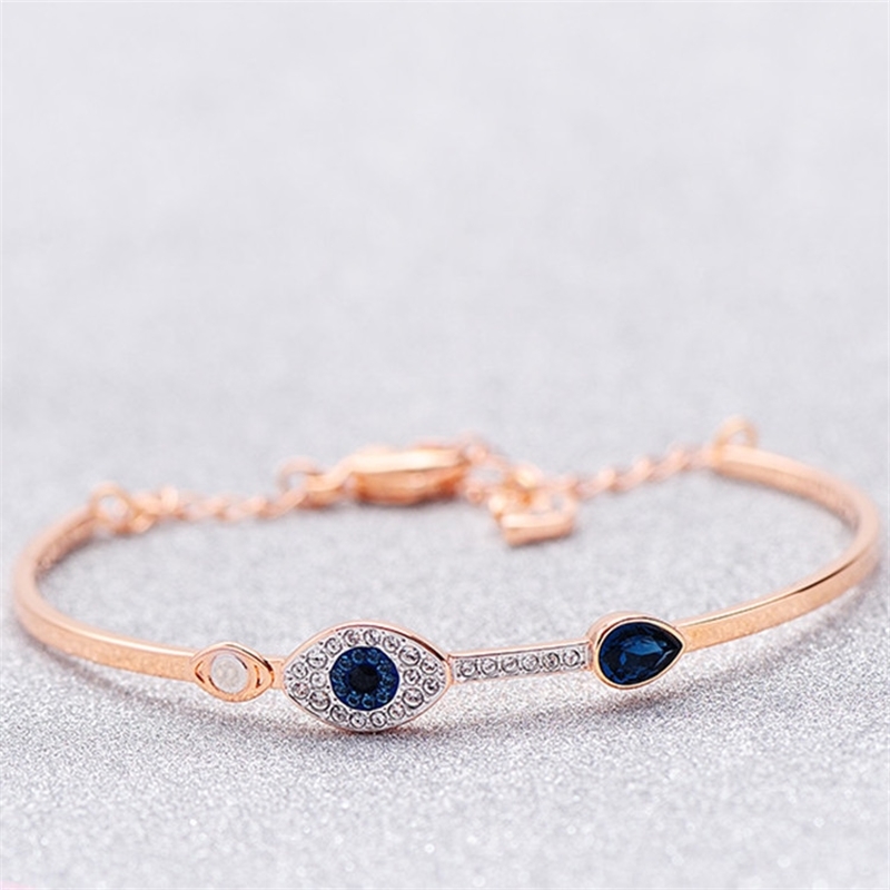 valentine's 2021 Titanium steel Day Shijia demon eye bracelet female Swarovski element crystal Demon Rose Gold BraceletRose gold plating
valentine's 2021 Titanium steel Day Shijia demon eye bracelet female Swarovski element crystal Demon Rose Gold BraceletRose gold plating