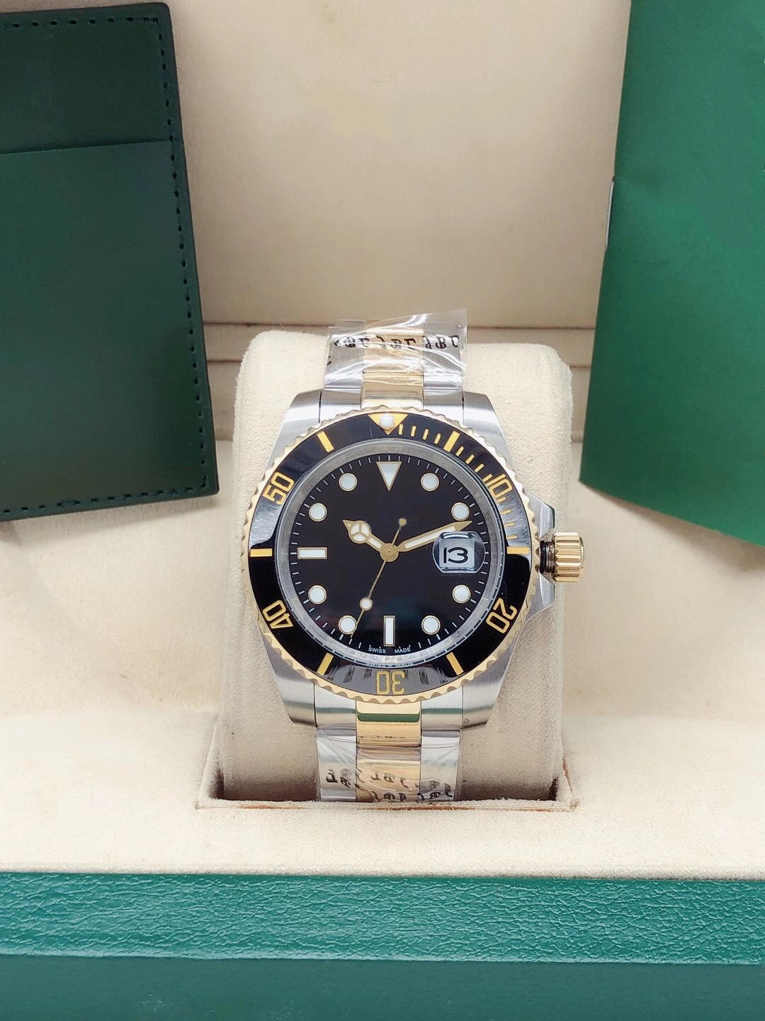Newest Style Fashion Mens Watch 40mm Automatic Mechanical 28713 Movement Men's Watches Gold Stainless Steel Strap Sports Men Wristwatches Gift For Man, 1pcs screwdriver
Newest Style Fashion Mens Watch 40mm Automatic Mechanical 28713 Movement Men's Watches Gold Stainless Steel Strap Sports Men Wristwatches Gift For Man, 1pcs screwdriver