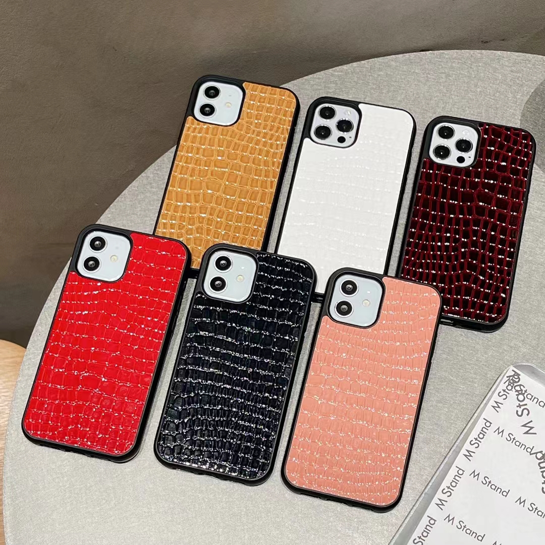 Crocodile Leather H Designer Fasion Mobile Phone Case for iphone 12 11 Pro Max 13 X XS XR 7 8 PLUS cases High Quality Full Protective Cover
Crocodile Leather H Designer Fasion Mobile Phone Case for iphone 12 11 Pro Max 13 X XS XR 7 8 PLUS cases High Quality Full Protective Cover