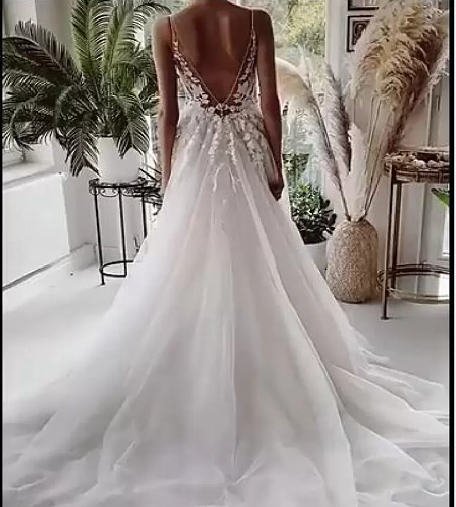 Gorgeous Dresses Boho Wedding Bridal Gown Spaghetti Straps A E Sweep Train Tulle Lace Applique Country Sexy Backless Beach Custom Made Vestidos De Nov