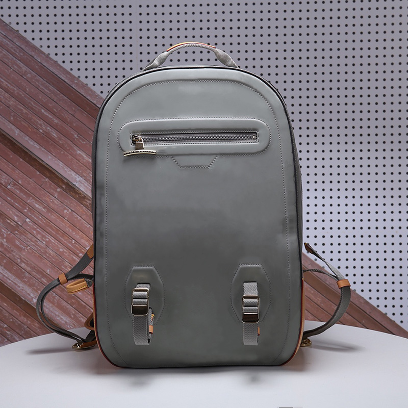 Designers Mens Titanium Backpacks Luxurys DISCOVERY PM Men Bag Top Quality Canvas and Calfskin Sling Bags Bussines Travel Outdoor Backpack, Color 2
Designers Mens Titanium Backpacks Luxurys DISCOVERY PM Men Bag Top Quality Canvas and Calfskin Sling Bags Bussines Travel Outdoor Backpack, Color 2