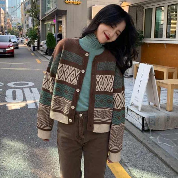 women's sweaters female winter sweater thick knitted color solid jacket full vintage cardigan d6s8, White;black
women's sweaters female winter sweater thick knitted color solid jacket full vintage cardigan d6s8, White;black
