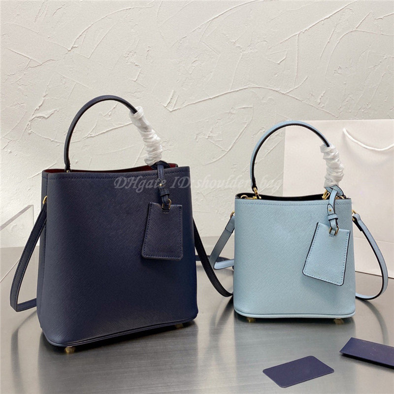 Wallets Fashion Shoulder Clutch Crossbody Bucket Bag Purse Handbags Tote Barrel Triangle Letter Flap Purses Totes Women Luxurys Designers Bags 2021 Handbag Wallet, Style e
Wallets Fashion Shoulder Clutch Crossbody Bucket Bag Purse Handbags Tote Barrel Triangle Letter Flap Purses Totes Women Luxurys Designers Bags 2021 Handbag Wallet, Style e