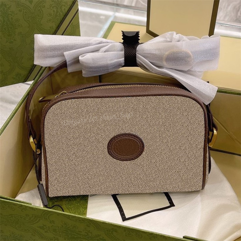 Luxury Designer 2021 Women Fashion Shoulder Bags Handbag Contracted Classic Letter Dot Zipper Camera Bag Interior Slot Pocket Ladies Cross Body Handbags Purse, Color z
Luxury Designer 2021 Women Fashion Shoulder Bags Handbag Contracted Classic Letter Dot Zipper Camera Bag Interior Slot Pocket Ladies Cross Body Handbags Purse, Color z