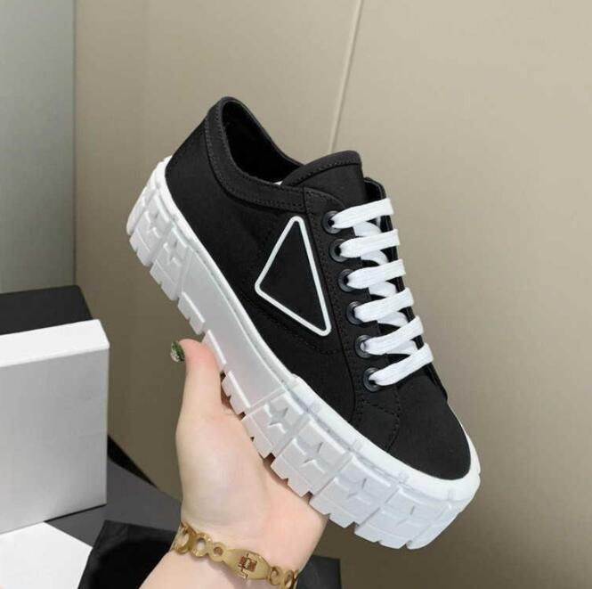 More colors 2021 platform Casual Shoes motocross tires defines oversized canvas height Increasing sneaker unusual design nylon gabardine sne, Black;white
More colors 2021 platform Casual Shoes motocross tires defines oversized canvas height Increasing sneaker unusual design nylon gabardine sne, Black;white