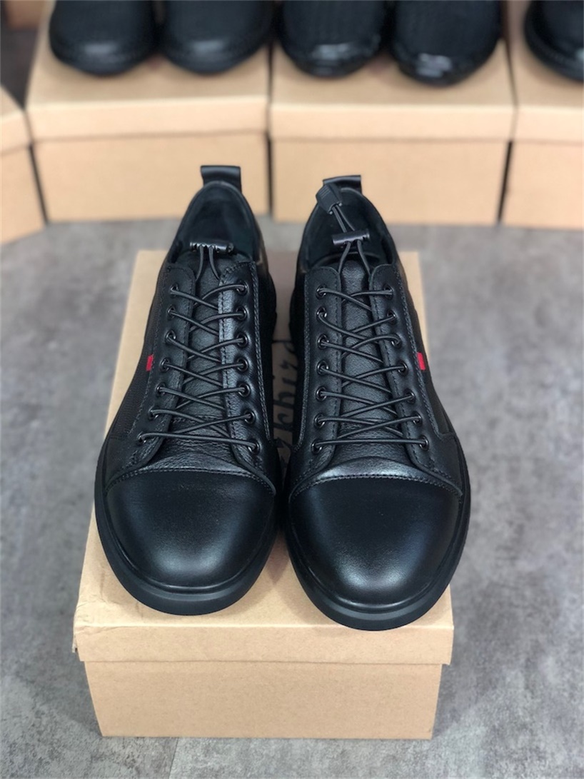 High Quality Designer Mens Dress Shoes Luxury Loafers Driving Genuine Leather Italian Slip on Black Casual Shoe Breathable With Box 022, Color 1
High Quality Designer Mens Dress Shoes Luxury Loafers Driving Genuine Leather Italian Slip on Black Casual Shoe Breathable With Box 022, Color 1