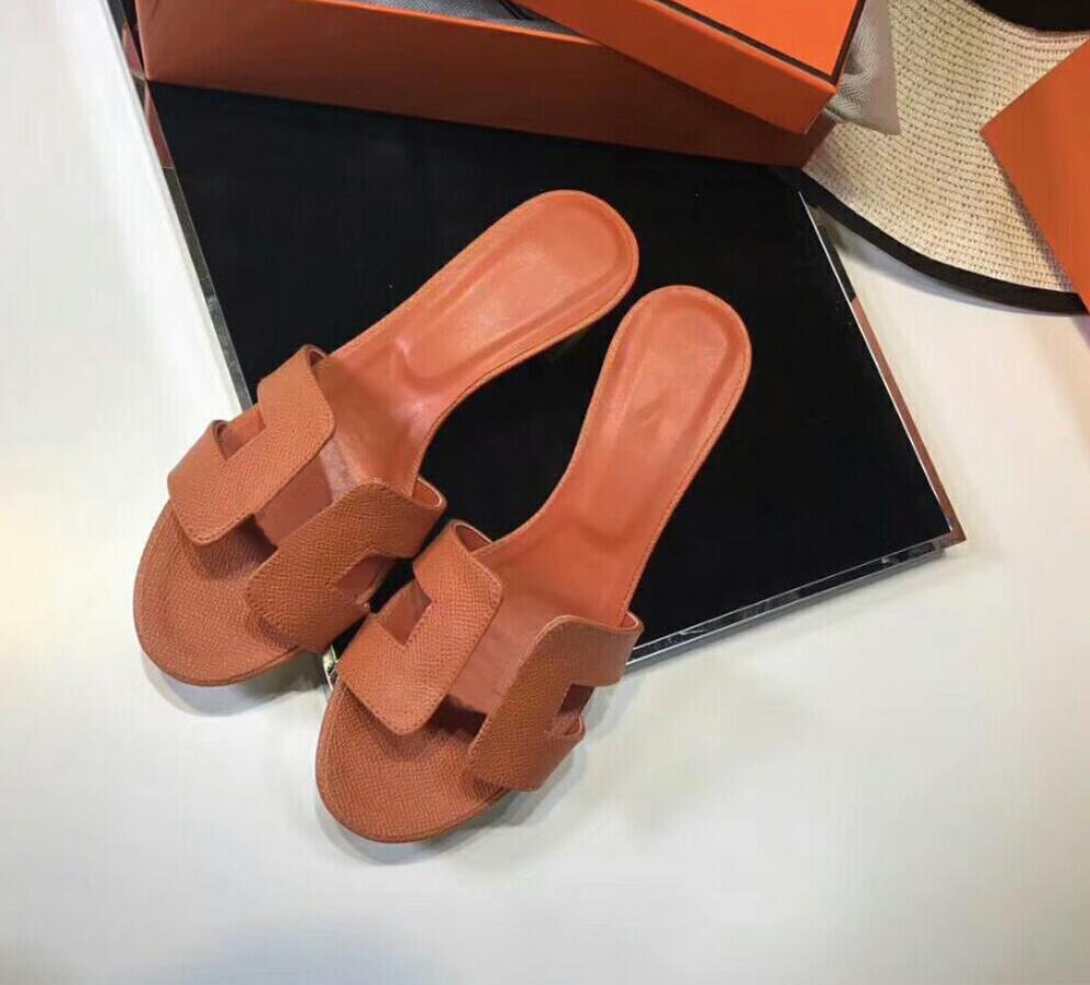 2021 Designer Luxury Women Men Sandals Classic leather Hook and Loop Platform Fashion Casual Top Quality Shoes With Box, Color 1
2021 Designer Luxury Women Men Sandals Classic leather Hook and Loop Platform Fashion Casual Top Quality Shoes With Box, Color 1