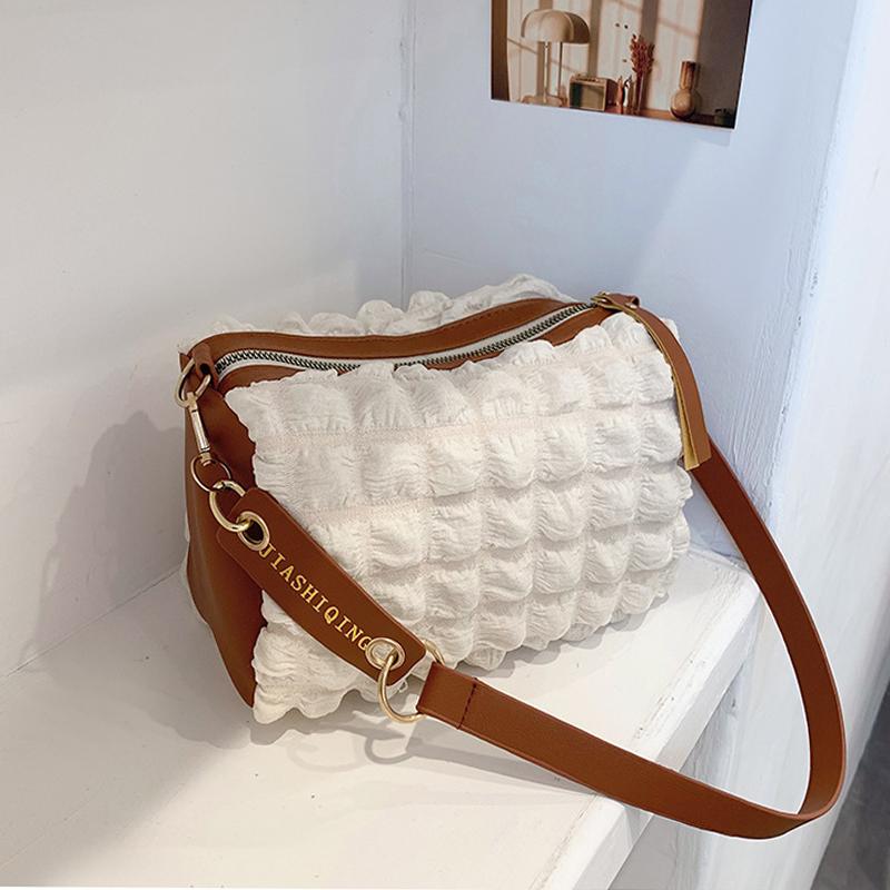 Evening Bags Flap For Women Simple Fashion Pleated Luxury Designer Handbags Ladies Autumn Winter Vintage Crossbody Female Shoulder
Evening Bags Flap For Women Simple Fashion Pleated Luxury Designer Handbags Ladies Autumn Winter Vintage Crossbody Female Shoulder