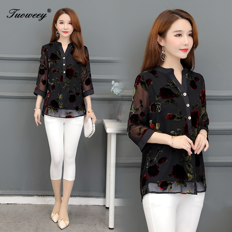 5XL Plus Size hollow out lace patchwork Women Blouses Fashion autumn 3/4 Sleeve loose Floral Long Shirt Female sexy tops 210317