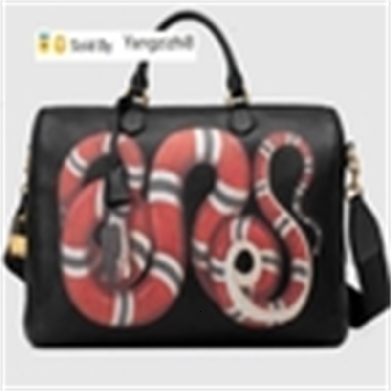 Yangzizhi8 duffle print leather Kingsnake 495476 Men Messenger Bags Shoulder Belt Bag Totes Portfolio Briefcases Duffle Luggage
Yangzizhi8 duffle print leather Kingsnake 495476 Men Messenger Bags Shoulder Belt Bag Totes Portfolio Briefcases Duffle Luggage
