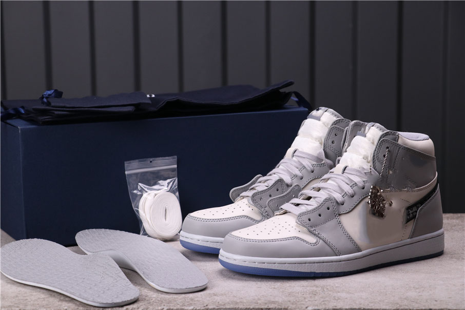 Limited Edition Jumpman 1 1s Basketball Shoes White Gray Upper Outdoor Trainers Sneakers Full Size 40--47.5, #2
Limited Edition Jumpman 1 1s Basketball Shoes White Gray Upper Outdoor Trainers Sneakers Full Size 40--47.5, #2