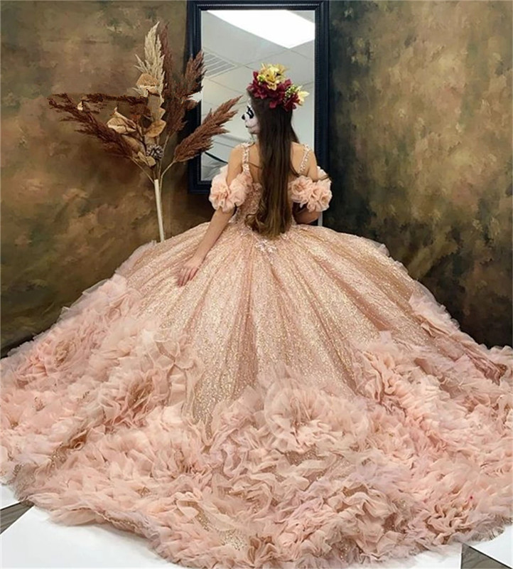 Luxurious Pink Spaghetti Ball Gown Quinceanera Dresses Off Shoulder Ruffles Train Plus Size Sweet 15 16 Dress Princess Formal Graduation Gowns