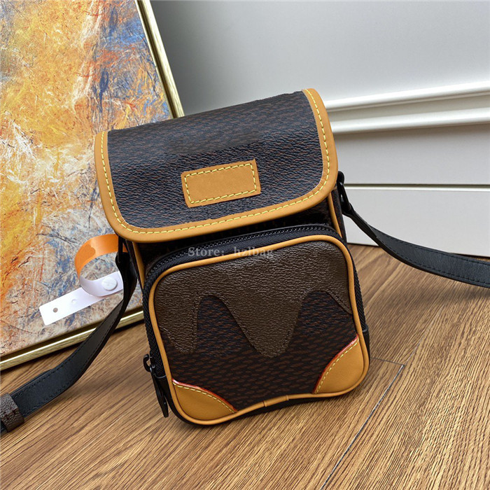 Nano Amazone Messenger small bag Giant Damier Ebene cross body bag Mono gram coated canvas Shoulder Bags N40357, Color 01
Nano Amazone Messenger small bag Giant Damier Ebene cross body bag Mono gram coated canvas Shoulder Bags N40357, Color 01