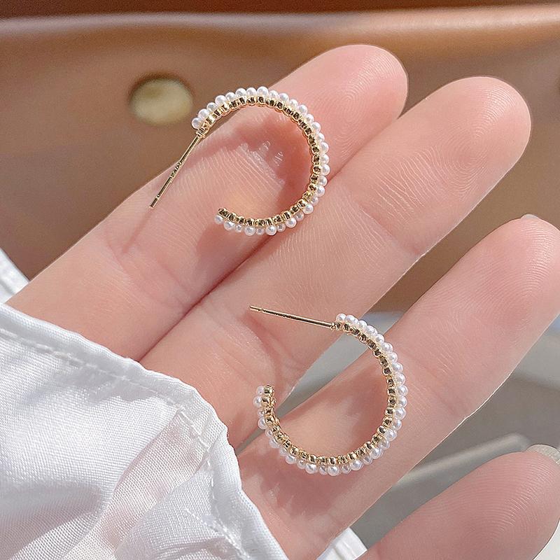 Stud Ins Simple Double-row Pearl C-shaped Elegant Earrings For Woman Daily Holiday Cubic Zircon Luxury Earring Jewelry, Golden;silver
Stud Ins Simple Double-row Pearl C-shaped Elegant Earrings For Woman Daily Holiday Cubic Zircon Luxury Earring Jewelry, Golden;silver
