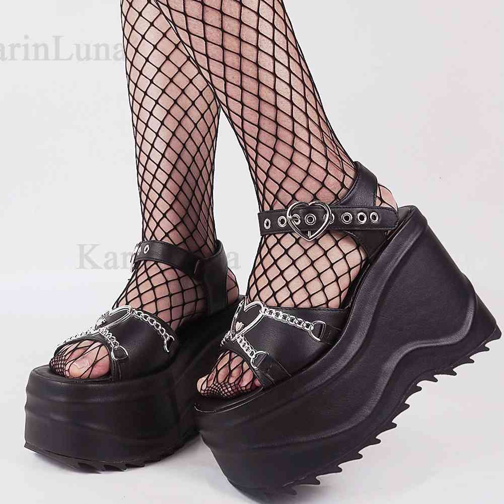 sandals sandálias plataforma salto alto, preto, gótico, elegante, estilo punk, tamanho grande 43, novo, ox2a, Black
sandals sandálias plataforma salto alto, preto, gótico, elegante, estilo punk, tamanho grande 43, novo, ox2a, Black