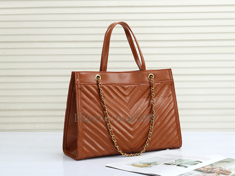 Luxury Quality Leather Women Bag golden Metal Chain handbag High capacity Travel bags V modelling Mom storage handbags, Box
Luxury Quality Leather Women Bag golden Metal Chain handbag High capacity Travel bags V modelling Mom storage handbags, Box