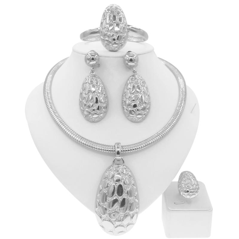 Earrings & Necklace Style Exaggerated Large Jewelry Set The Latest Design Brazil Gold Ladies, Silver
Earrings & Necklace Style Exaggerated Large Jewelry Set The Latest Design Brazil Gold Ladies, Silver