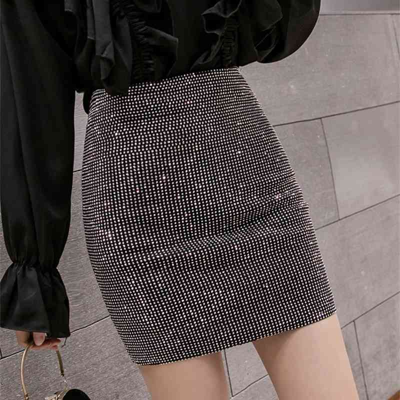 autumn winter women outfit sequins short skirt female high waist pack hip bust skirts women' elegant pencil skirt 210608, Black
autumn winter women outfit sequins short skirt female high waist pack hip bust skirts women' elegant pencil skirt 210608, Black