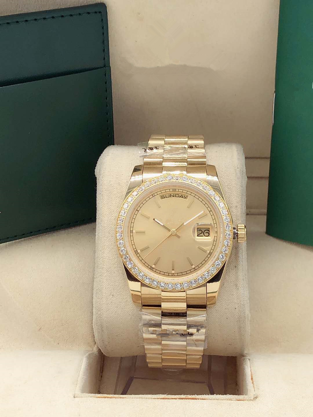 Men's Gold diamond Wristwatch Automatic mechanical stainless steel waterproof luminous date gold fashion men's best-selling watch
Men's Gold diamond Wristwatch Automatic mechanical stainless steel waterproof luminous date gold fashion men's best-selling watch