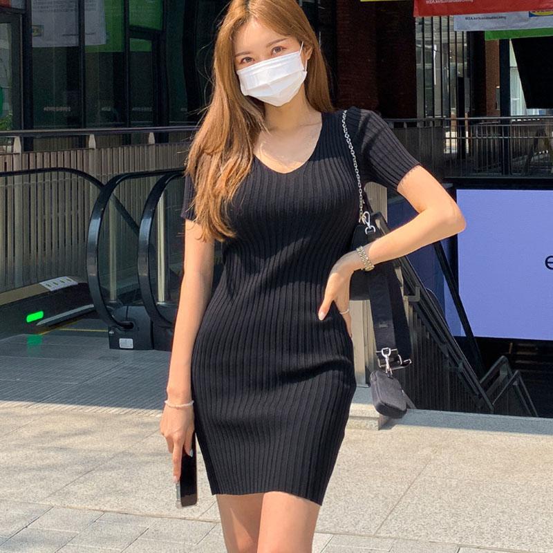Casual Dresses AOSSVIAO Women Summer Bodycon Ribbed Dress 2022 Stand Collar V-neck Solid Stretch Pencil Party Mini Vestido, Black;gray
Casual Dresses AOSSVIAO Women Summer Bodycon Ribbed Dress 2022 Stand Collar V-neck Solid Stretch Pencil Party Mini Vestido, Black;gray