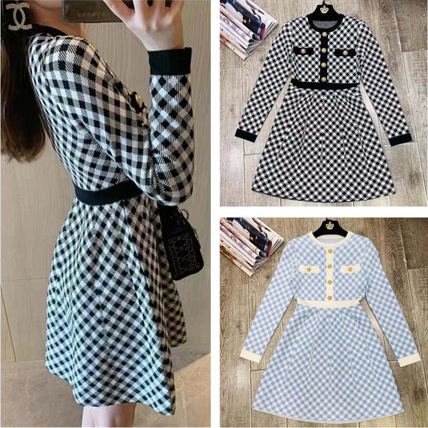 Designer european style loog dress Womens autumn sweater casual clothing Knitted dresses women knit Plaid printing girl warm Long sleeve dresss, Black;gray
Designer european style loog dress Womens autumn sweater casual clothing Knitted dresses women knit Plaid printing girl warm Long sleeve dresss, Black;gray