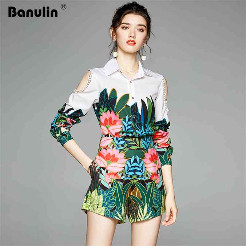Fashion Runway Autumn Two Piece Suit Women Hollow Out Animal Flower Print Vintage Blouses and Mini Shorts Set Outfits 210603, Green
Fashion Runway Autumn Two Piece Suit Women Hollow Out Animal Flower Print Vintage Blouses and Mini Shorts Set Outfits 210603, Green