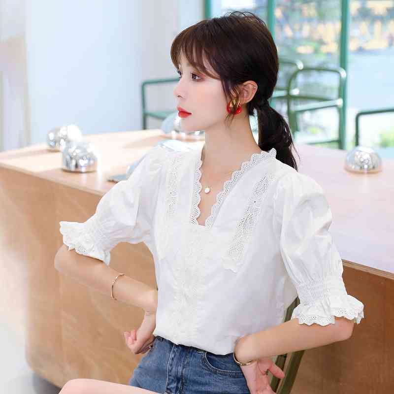 Casual V-neck Lace White Shirts Solid Color Puff Sleeve Summer Blouse for Women Womens Tops and Blouses Blusas 10204 210506
