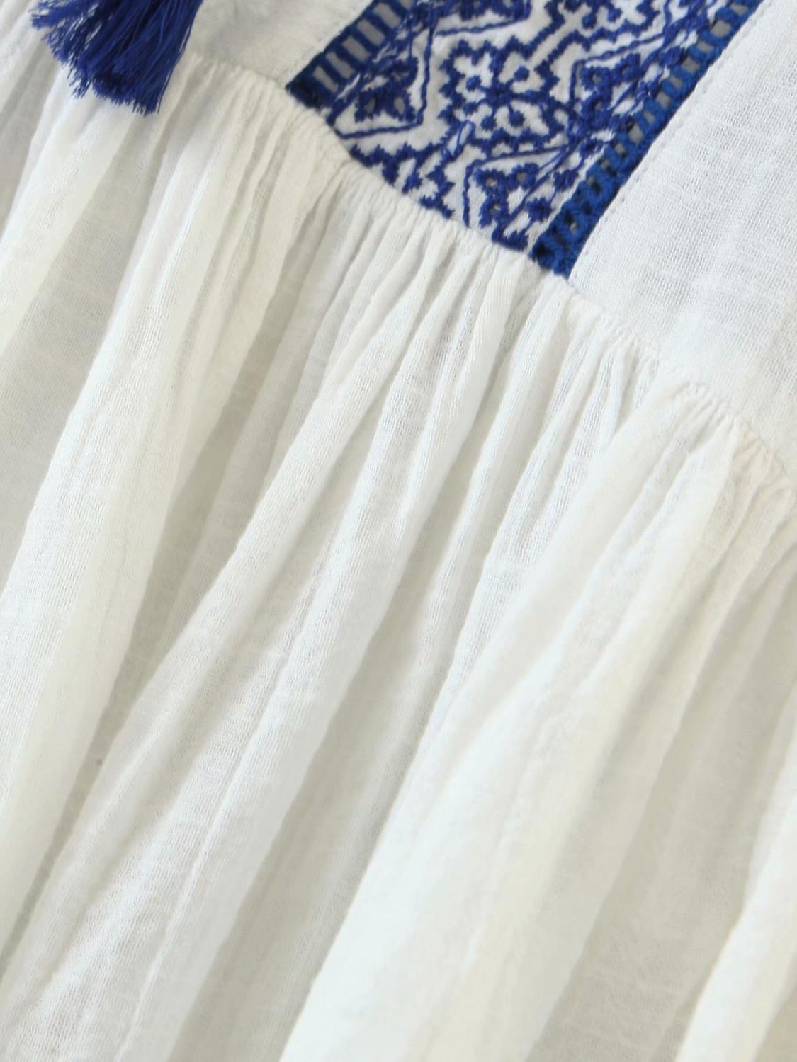 Autumn Women Bohemian Pullover Embroidery Shirt Ethnic Long Sleeve V-Neck Lacing Up BOHO Blouse Holiday Tops Femme Blusas White 210429