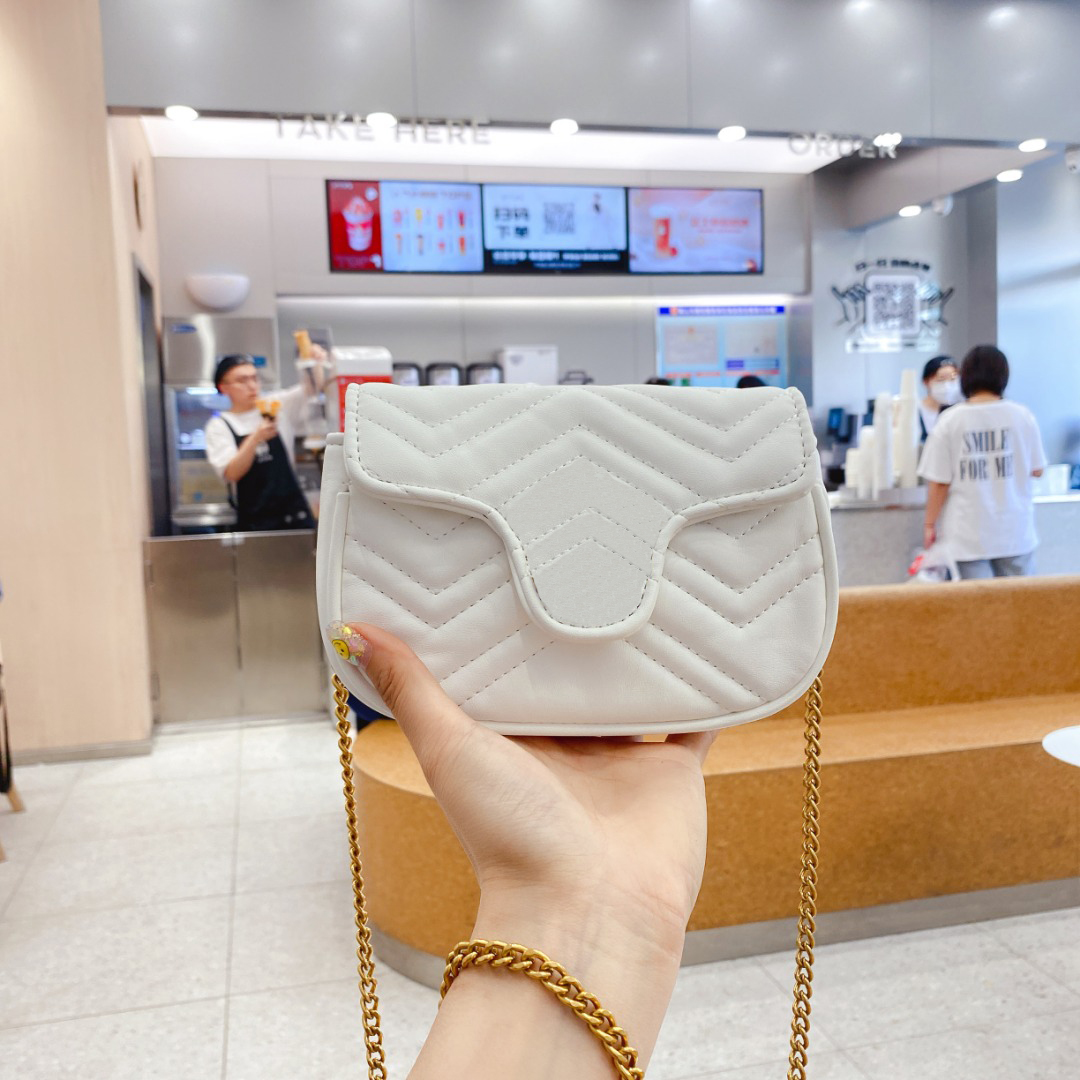Top Quality Designer Bags Messenger Bag Women Brand Handbag Crossbody Shoulder Tote Purse Synthetic Leather Chains Letter G Logo Multicolor
Top Quality Designer Bags Messenger Bag Women Brand Handbag Crossbody Shoulder Tote Purse Synthetic Leather Chains Letter G Logo Multicolor