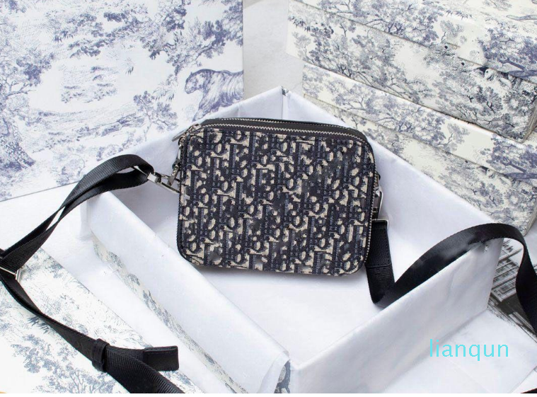 2021ss women D makeup bags fashion wallets high quality leather saddle handbag designer shoulder artsy diagonal
2021ss women D makeup bags fashion wallets high quality leather saddle handbag designer shoulder artsy diagonal