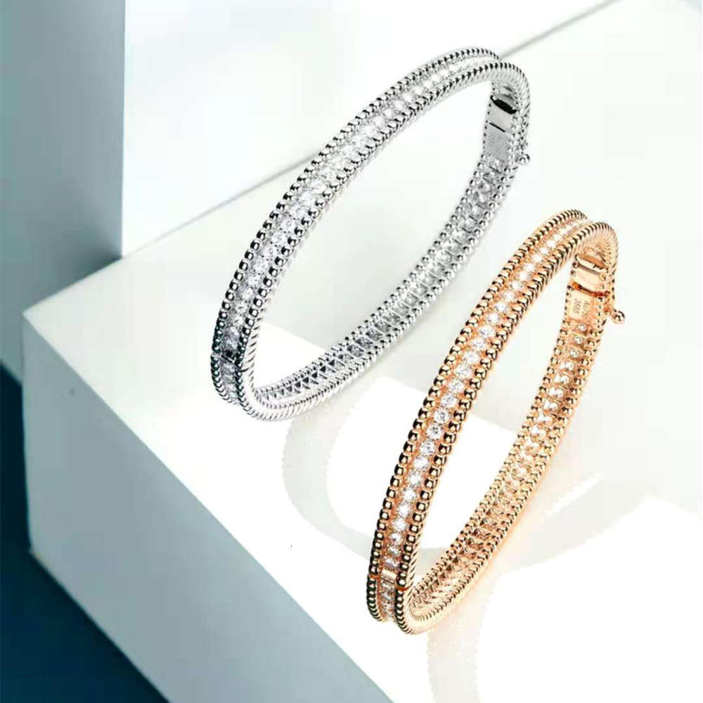 HBP S925 silver plated 18K gold ball edge inlaid full diamond bracelet female Pearl Rose Gold kaleidoscope Star Bracelet
HBP S925 silver plated 18K gold ball edge inlaid full diamond bracelet female Pearl Rose Gold kaleidoscope Star Bracelet