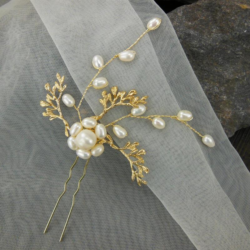 Hair Clips & Barrettes Copper Freshwater Pearl Zircon Pins Bridal Headpiece Pin Jewelry Wedding Accessories Pince Bijoux Femme WIGO1182, Golden;silver
Hair Clips & Barrettes Copper Freshwater Pearl Zircon Pins Bridal Headpiece Pin Jewelry Wedding Accessories Pince Bijoux Femme WIGO1182, Golden;silver