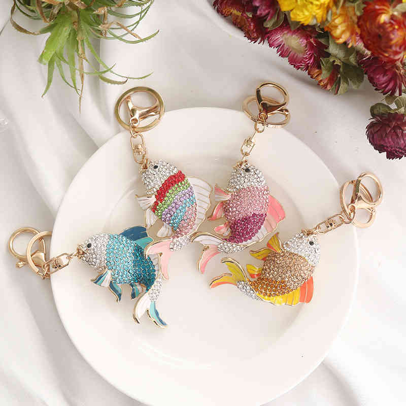 Key Rings Chinese Style Koi Inlaid with Diamond Cartoon Goldfish Creative Metal Keychain Pendant Carp Jewelry Cute