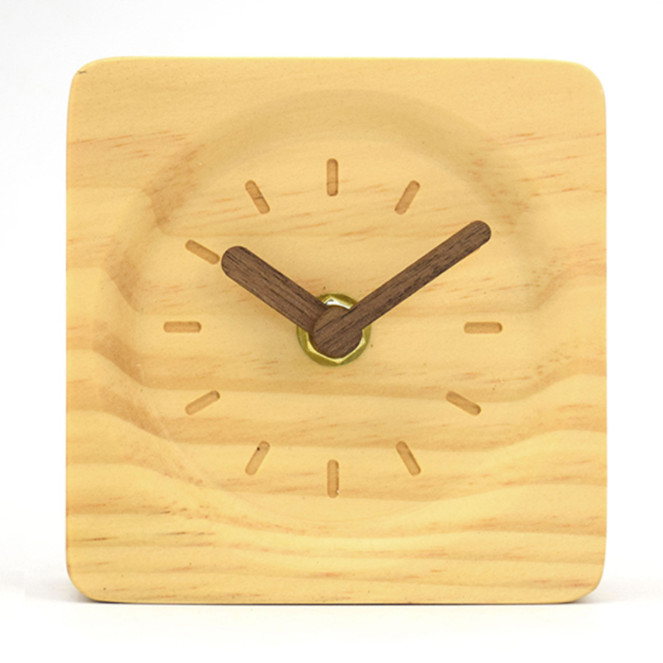 The latest table clocks, creative solid wood alarm clock, stylish wooden needles, silent small logs, many styles to choose from