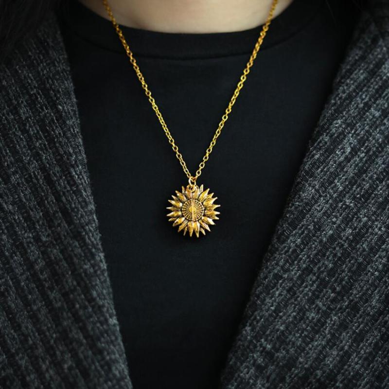 Pendant Necklaces 2021 Antique Gold Silver Open Locket Necklace Engraved You Are My Sunshine Sunflower Unique Party Jewelry Gift
Pendant Necklaces 2021 Antique Gold Silver Open Locket Necklace Engraved You Are My Sunshine Sunflower Unique Party Jewelry Gift