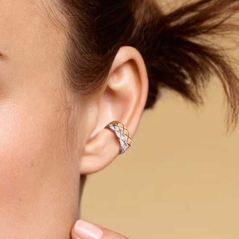 Elegant Gold Tone 925 Sterling Silver Ear Cuff Earrings with Lozenge Pattern for Special Occasions