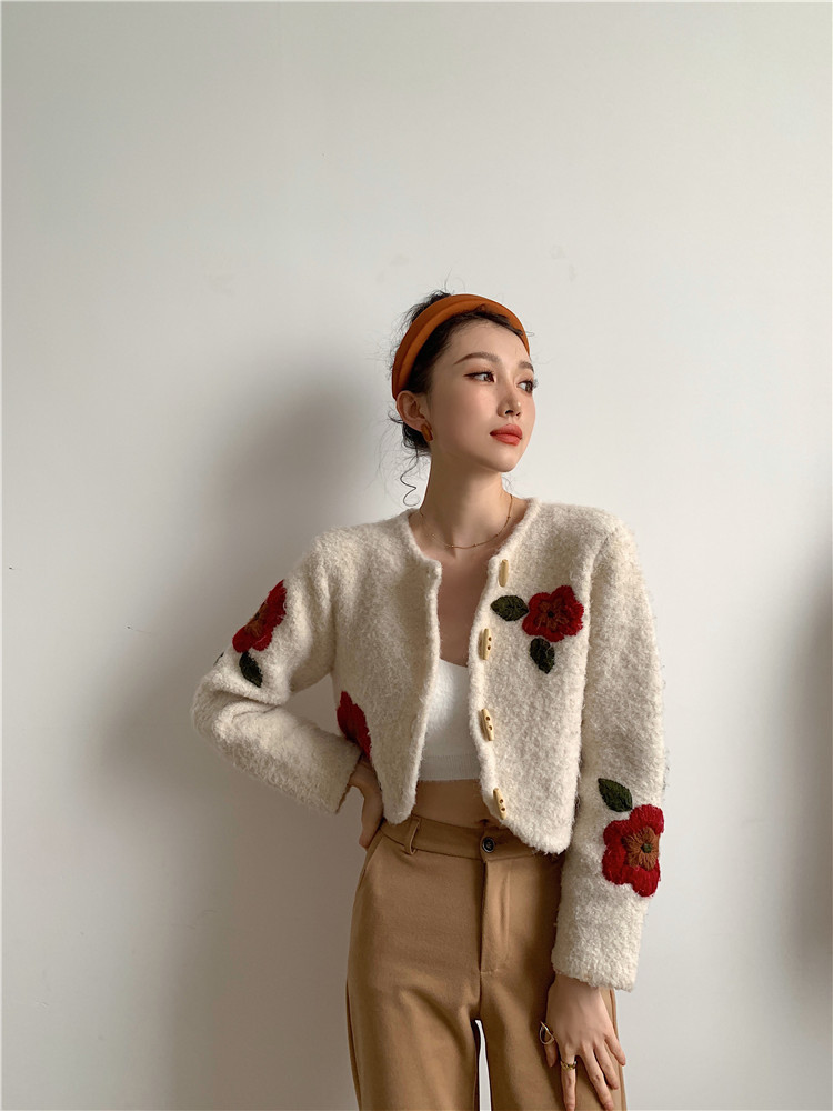 Embroidered Sweater Cardigan Women Wool Horn Button Up Crewneck Khaki Winter Fashion Coat 210427