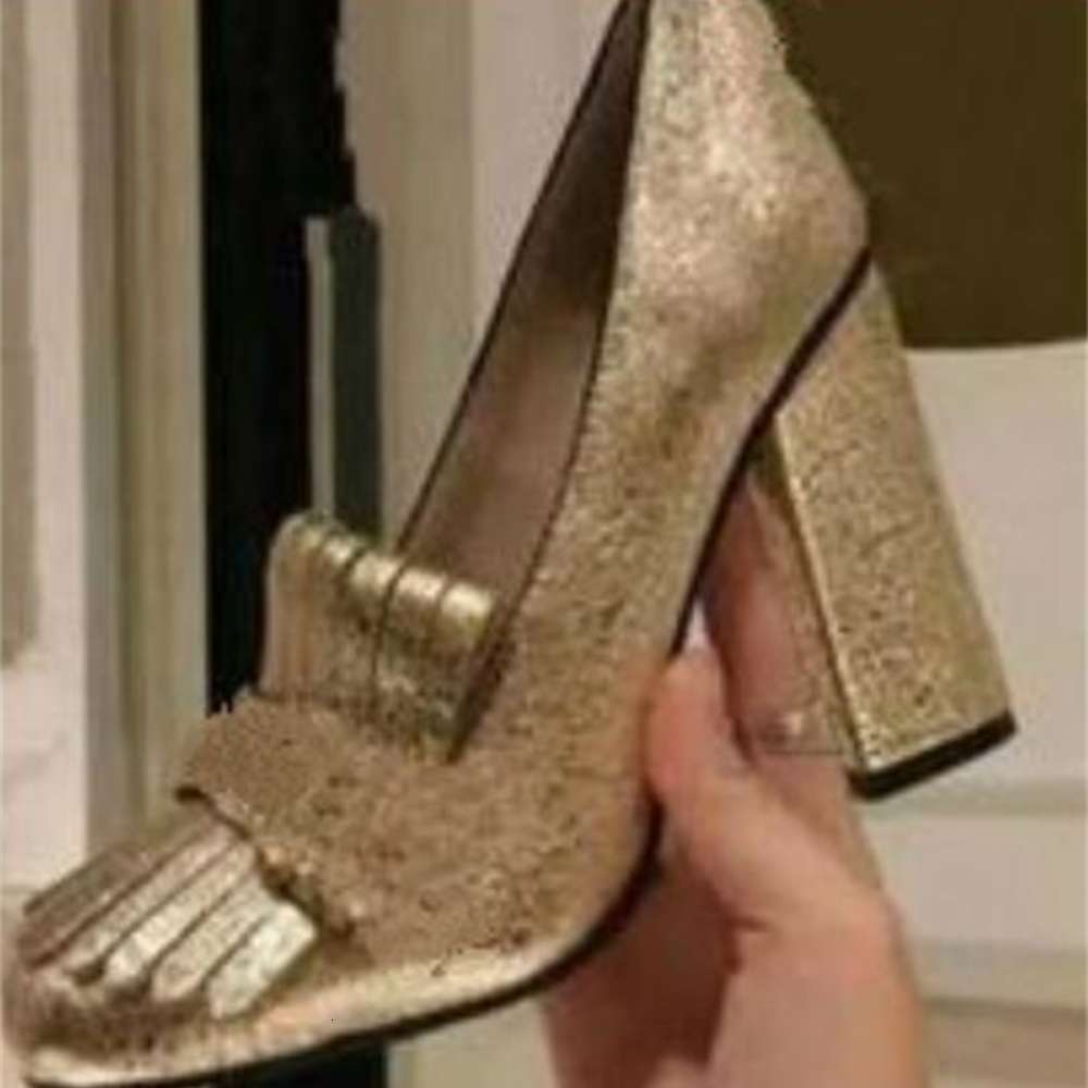 SS retro side with high-heeled fringed shallow mouth high heels leather Tassel lag suede Thick heel shoes brazill, Black
SS retro side with high-heeled fringed shallow mouth high heels leather Tassel lag suede Thick heel shoes brazill, Black
