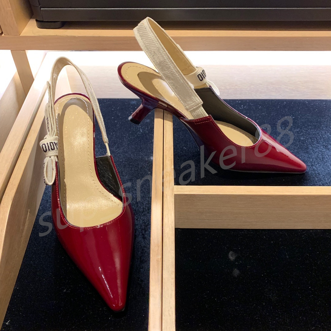 Designer Luxurys comma heel Shoes Sling back pump Bow Letter Bandage flat Heesl Shoies woman Runway Pointed Toe Gladiaor Sandals size 35-41, D high heel shoes 
Designer Luxurys comma heel Shoes Sling back pump Bow Letter Bandage flat Heesl Shoies woman Runway Pointed Toe Gladiaor Sandals size 35-41, D high heel shoes