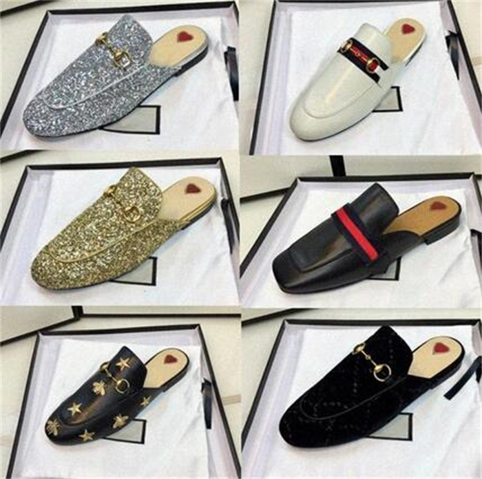 mens slippers Baotou women soft cowhide outdoor beach flat Lazy slippers 100% leather Lady velvet letter Cartoon Slippers size 36-46
mens slippers Baotou women soft cowhide outdoor beach flat Lazy slippers 100% leather Lady velvet letter Cartoon Slippers size 36-46