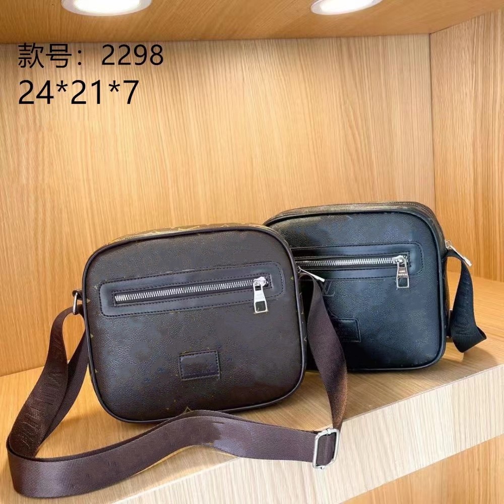 luxurys designers Womens messenger bag Fashion mens Shoulder Lady Totes purse handbags crossbody backpack wallet, Nvoice - not sold separately
luxurys designers Womens messenger bag Fashion mens Shoulder Lady Totes purse handbags crossbody backpack wallet, Nvoice - not sold separately