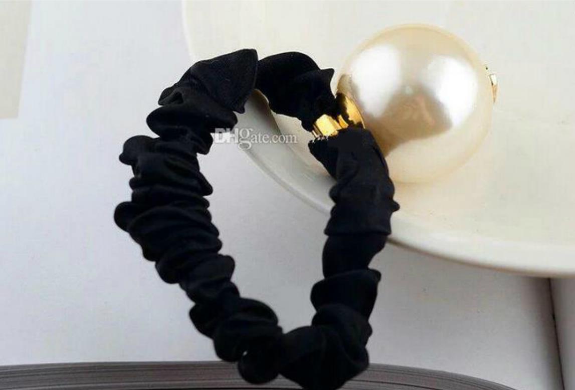 3CM Super good quality C letter hair rope with stamps,Handmade big pearl hair ring head rope hair ball head rubber band headdress party gift
3CM Super good quality C letter hair rope with stamps,Handmade big pearl hair ring head rope hair ball head rubber band headdress party gift