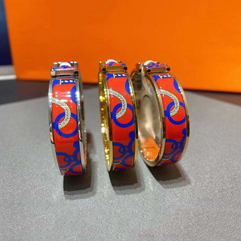 New High Quality H Enamel Fashion Bracelet Luxury Jewelry Women's Bracelet Men's Gold Bracelet Bangle Designer Bracelets And Original Box, Black
New High Quality H Enamel Fashion Bracelet Luxury Jewelry Women's Bracelet Men's Gold Bracelet Bangle Designer Bracelets And Original Box, Black