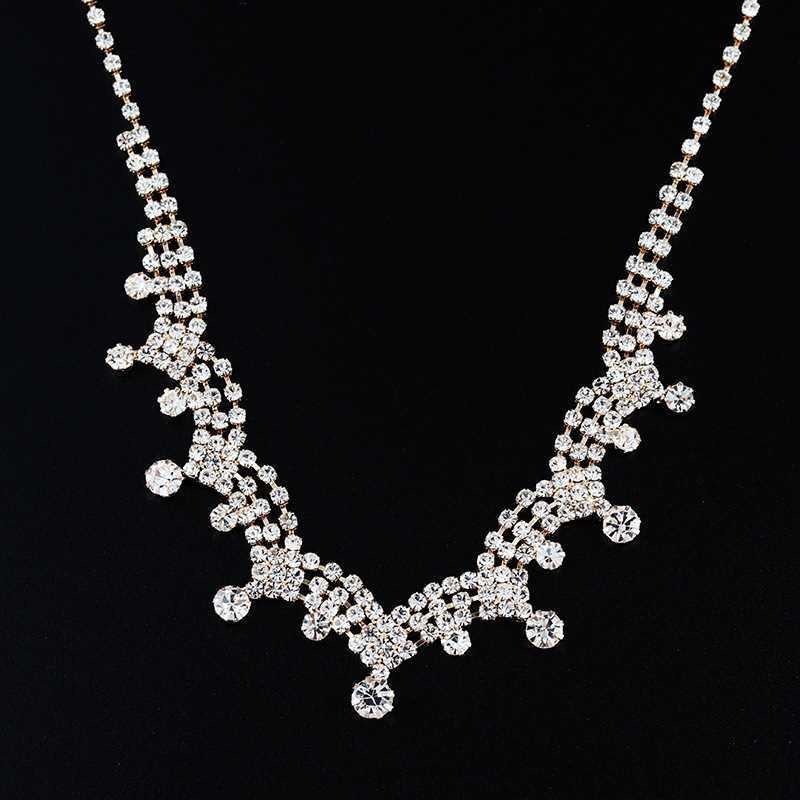 Chains High Quality Jewelry Necklace Golden Fashion Wave Shape Shiny Crystal Ladies Personalized Gift, Silver
Chains High Quality Jewelry Necklace Golden Fashion Wave Shape Shiny Crystal Ladies Personalized Gift, Silver