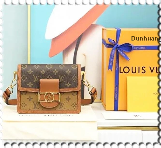 Lv LOUIS BAG VITTON Dauphine Luxury Handbags Messenger Bag Tote Genuine Leather Shoulder Bags Crossbody
Lv LOUIS BAG VITTON Dauphine Luxury Handbags Messenger Bag Tote Genuine Leather Shoulder Bags Crossbody
