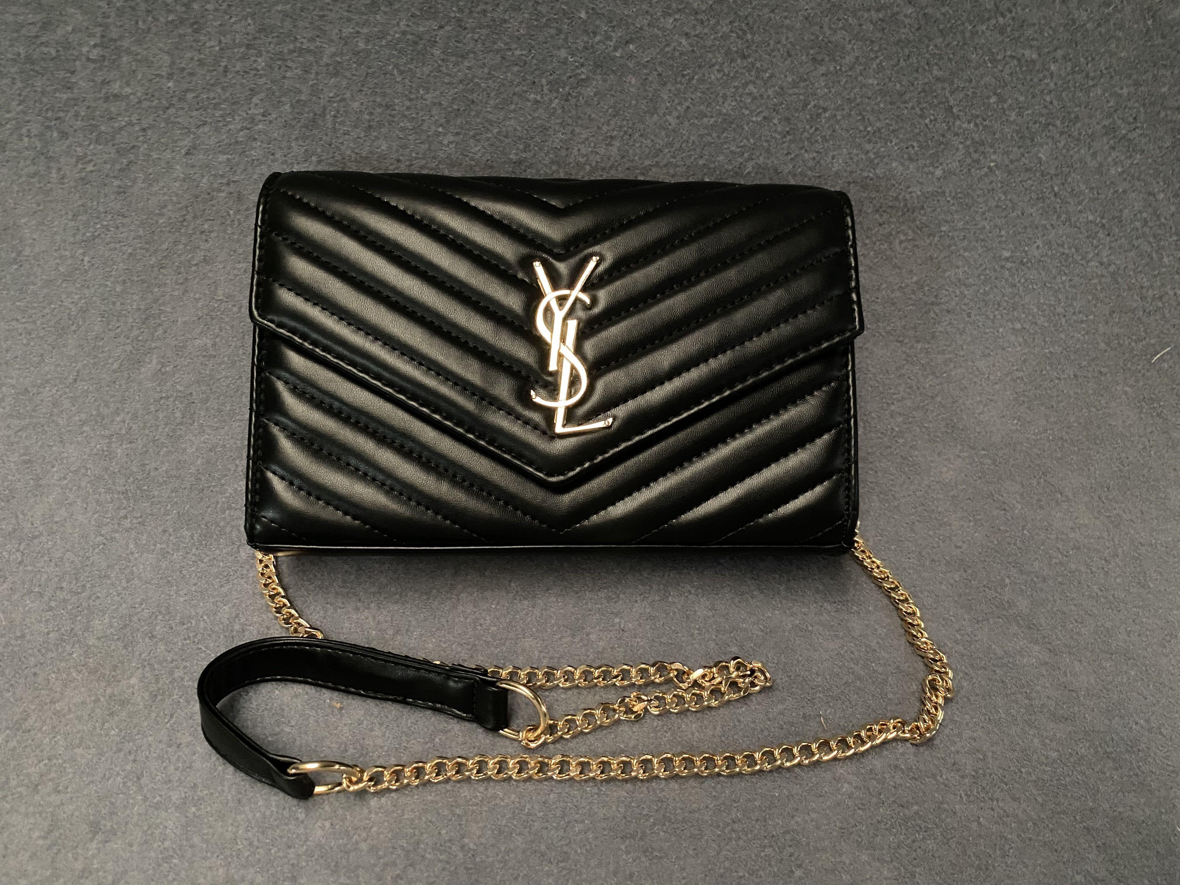 YSL
bagFashion brand luxury designer flip envelope handbag messenger shoulder bag lady chain bag lady wallet, A#white
YSL
bagFashion brand luxury designer flip envelope handbag messenger shoulder bag lady chain bag lady wallet, A#white